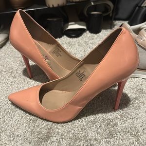 Salmon pink Steve Madden 9 size